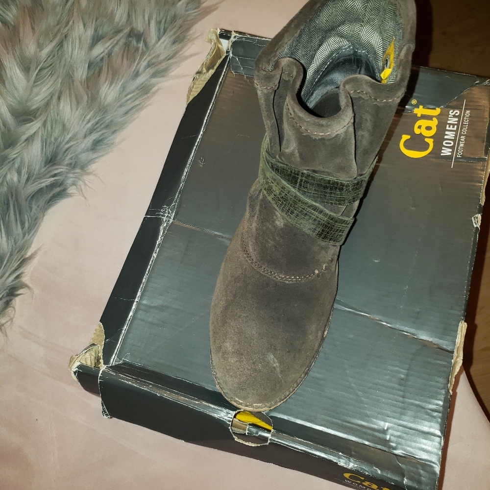 Ankle boots
